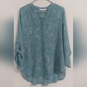 Lush women's top size Xlarge C1